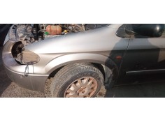 Recambio de aleta delantera izquierda para chrysler voyager (rg) 2.8 crd lx grand voyager referencia OEM IAM   