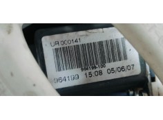 Recambio de elevalunas delantero derecho para land rover discovery v6 td se referencia OEM IAM 994731  