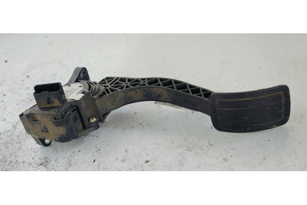 Recambio de pedal acelerador para citroen c4 picasso 1.6hdi 120 fap referencia OEM IAM 9674829780  