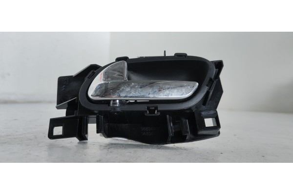 Recambio de maneta interior trasera izquierda para peugeot 3008 active referencia OEM IAM   