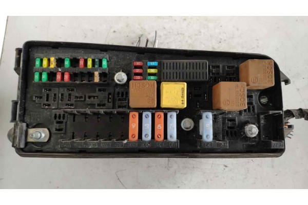 Recambio de caja reles / fusibles para saab 9-3 berlina 1.8 cat referencia OEM IAM 480023260 519109201 12761559