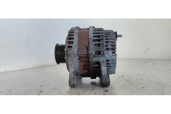 Recambio de alternador para nissan micra c+c (ck12e) c+c tekna plus referencia OEM IAM 23100BC400  