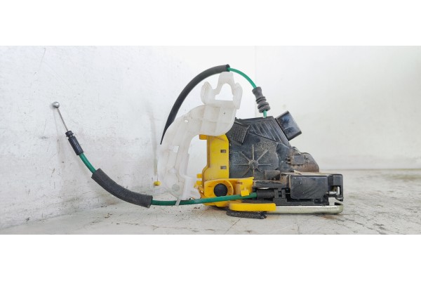 Recambio de cerradura puerta delantera derecha para hyundai i30 (gd) trend referencia OEM IAM   