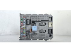 CAJA RELES / FUSIBLES 