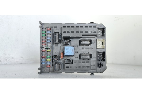 Recambio de caja reles / fusibles para fiat ulysse (179) 2.2 jtd dynamic referencia OEM IAM   
