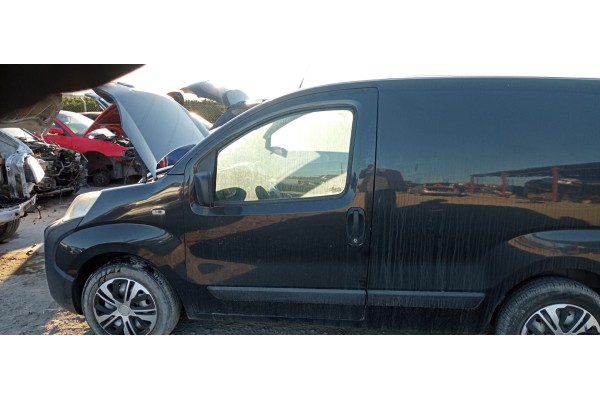 Recambio de puerta delantera izquierda para fiat fiorino básico referencia OEM IAM   