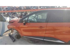 Recambio de puerta delantera izquierda para renault captur 1.5 dci 90 fap referencia OEM IAM   