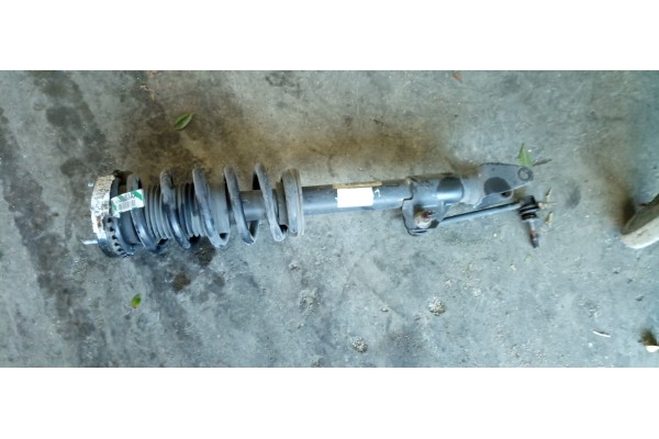 Recambio de amortiguador delantero derecho para lancia thema 3.0jtd 240 fap referencia OEM IAM P68143648AA  