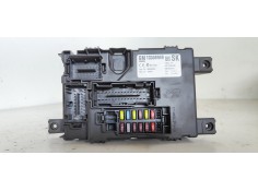 Recambio de caja reles / fusibles para opel corsa d catch me referencia OEM IAM 13308949  