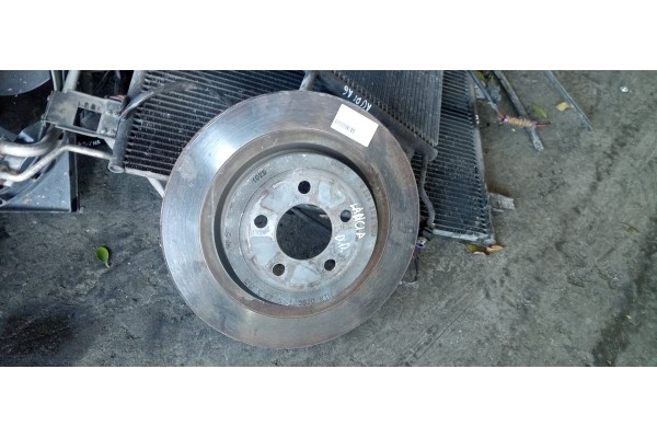 Recambio de disco de freno delantero derecho para lancia thema 3.0jtd 240 fap referencia OEM IAM   