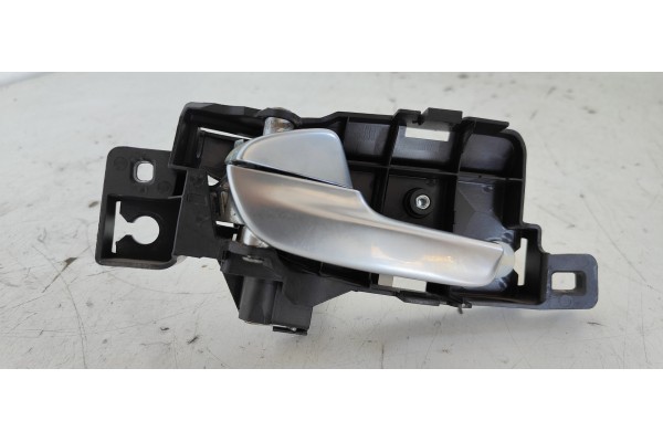 Recambio de maneta interior delantera izquierda para ford mondeo sportbreak (ca2) titanium referencia OEM IAM 6M21U22601  