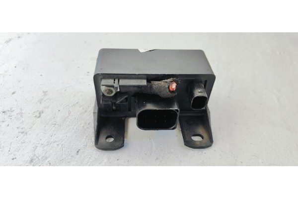 Recambio de caja precalentamiento para mercedes-benz clase s (w220) berlina 3.2cdi 197 [320] referencia OEM IAM   