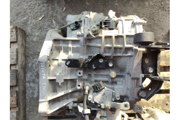 Recambio de caja cambios para toyota yaris 1.3 16v cat referencia OEM IAM 12KAR02381 52231 596733