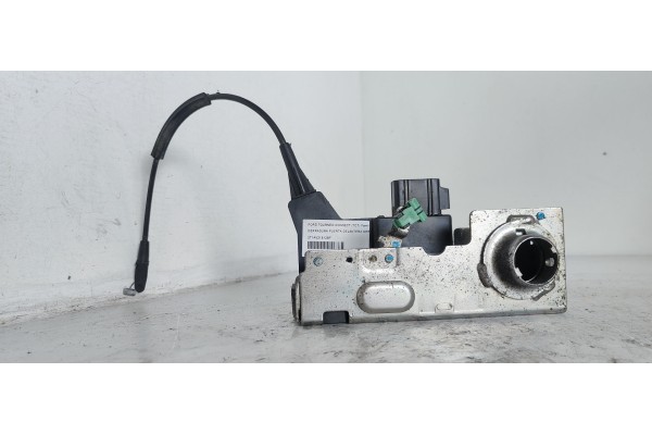 Recambio de cerradura puerta delantera derecha para ford tourneo connect (tc7) familiar referencia OEM IAM 2T1AV21812BF  