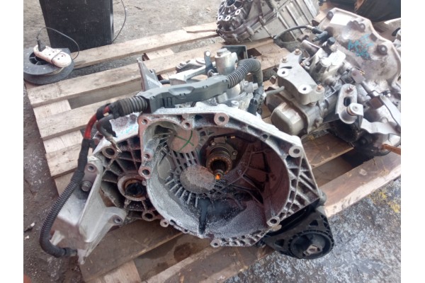 Recambio de caja cambios para opel insignia berlina excellence referencia OEM IAM GD01531  