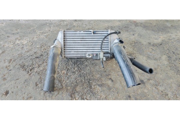 Recambio de intercooler para hyundai i20 active 1.0 i turbo 100 fap referencia OEM IAM 2827004600  