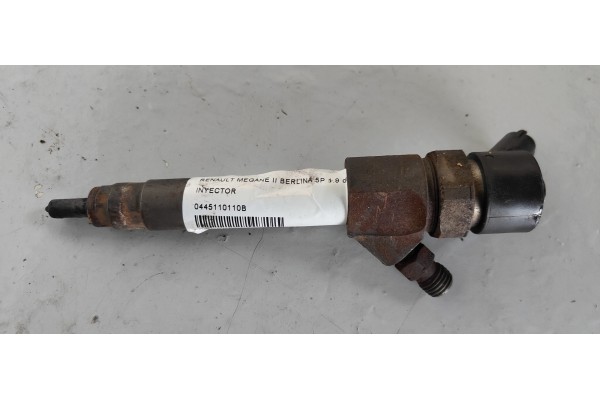 Recambio de inyector para renault megane ii berlina 5p 1.9 dci diesel referencia OEM IAM 0445110110B  