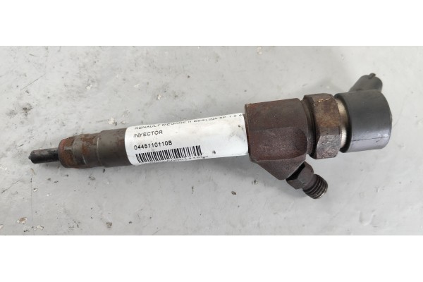 Recambio de inyector para renault megane ii berlina 5p 1.9 dci diesel referencia OEM IAM 0445110110B  