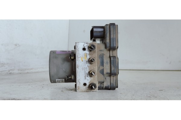 Recambio de abs para hyundai i30 (gd) trend referencia OEM IAM 6158945200  