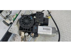 Recambio de elevalunas delantero izquierdo para audi a4 berlina (b5) 1.8 referencia OEM IAM 8D0837397D  