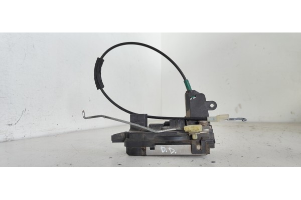 Recambio de cerradura puerta delantera derecha para opel astra h berlina elegance referencia OEM IAM 13210749  