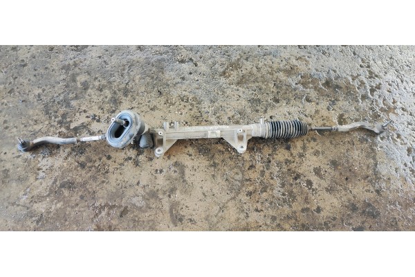 Recambio de cremallera direccion para renault captur 1.5 dci 90 fap referencia OEM IAM 490013552R  