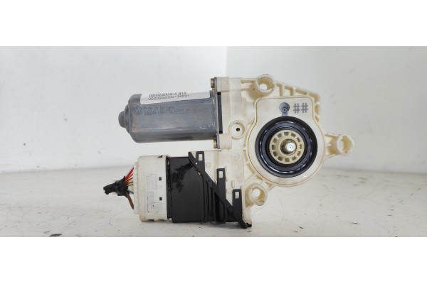 Recambio de motor elevalunas trasero derecho para skoda octavia berlina (1z3) 1.9 tdi referencia OEM IAM 1K0959704B  