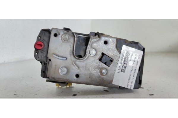 Recambio de cerradura puerta trasera derecha para opel astra h berlina elegance referencia OEM IAM 13210739  