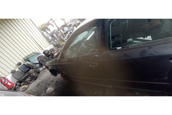 Recambio de puerta delantera izquierda para audi a4 berlina (8e) 2.0 sport edition referencia OEM IAM   