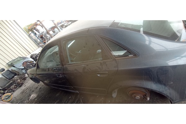 Recambio de puerta trasera izquierda para audi a4 berlina (8e) 1.8 20v turbo referencia OEM IAM   