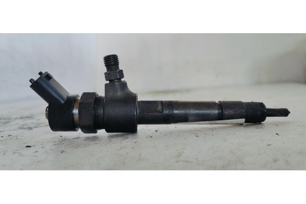 Recambio de inyector para fiat stilo (192) 1.9 jtd cat referencia OEM IAM 0445110119  
