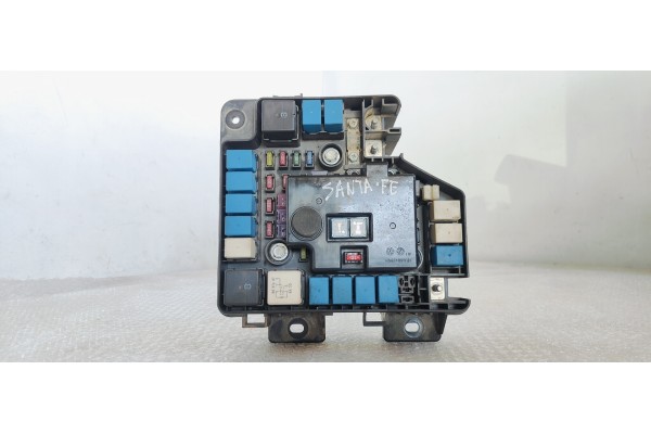 Recambio de caja reles / fusibles para hyundai santa fe (bm) 2.2 crdi style 4x4 referencia OEM IAM 919502B100  
