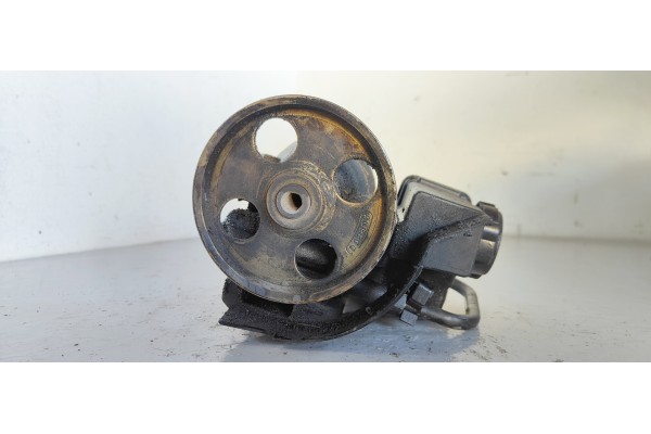 Recambio de bomba direccion para peugeot 206 berlina 1.9 diesel referencia OEM IAM   