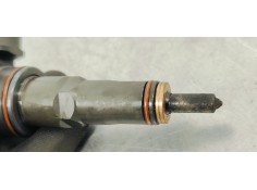 Recambio de inyector para volkswagen passat berlina (3b3) 1.9tdi 130 4x4 referencia OEM IAM 038130073AR  