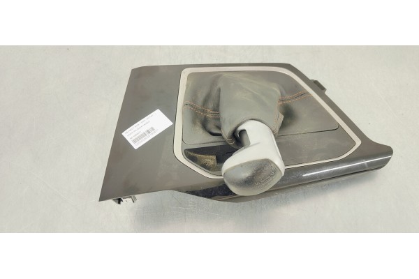 Recambio de pomo palanca cambio para peugeot 3008 1.5hdi 130 fap referencia OEM IAM 9814866577  