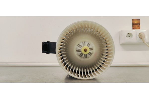 Recambio de ventilador calefaccion para honda cr-v 1.6 dtec 120 fap referencia OEM IAM   