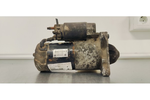 Recambio de motor arranque para opel insignia berlina 2.0cdti 130 fap referencia OEM IAM 55352882  