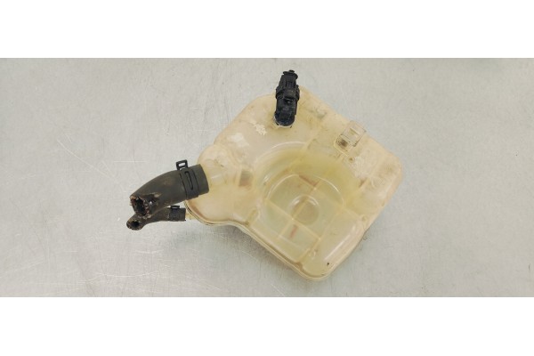 Recambio de deposito expansion para opel insignia berlina excellence referencia OEM IAM 13220124  