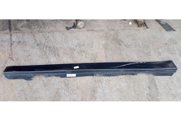 Recambio de faldon lateral para bmw serie 3 lim. (f30) 2.0 turbodiesel referencia OEM IAM   