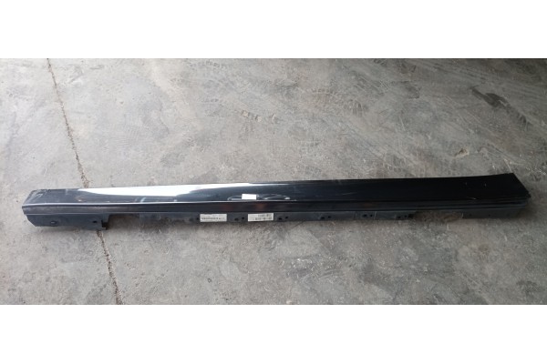 Recambio de faldon lateral para bmw serie 3 lim. (f30) 2.0 turbodiesel referencia OEM IAM   