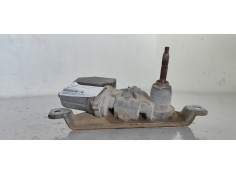 Recambio de motor limpia trasero para toyota yaris 1.4 turbodiesel cat referencia OEM IAM 2596002660  