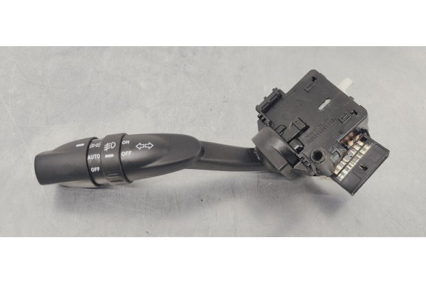 Recambio de mando luces para ssangyong korando 2.2 xdi 180 fap referencia OEM IAM 202008886  