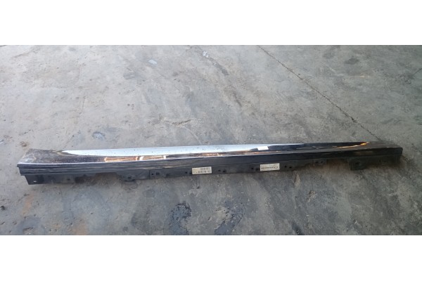 Recambio de faldon lateral para bmw serie 3 lim. (f30) 2.0 turbodiesel referencia OEM IAM   