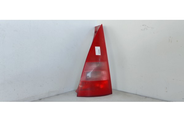 Recambio de piloto trasero derecho para citroen c3 1.1 referencia OEM IAM   