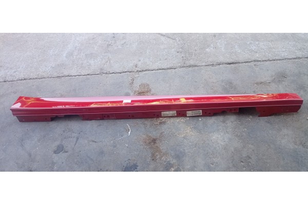 Recambio de faldon lateral para bmw serie 3 lim. (f30) 2.0 turbodiesel referencia OEM IAM   