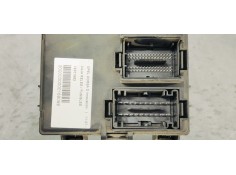 Recambio de caja reles / fusibles para opel corsa d innovation referencia OEM IAM 13301562  