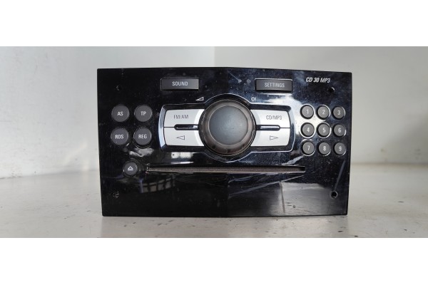 Recambio de sistema audio / radio cd para opel corsa d catch me referencia OEM IAM 13289921  