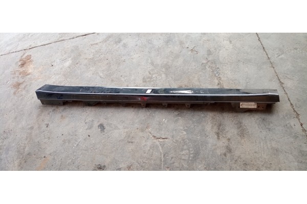 Recambio de faldon lateral para bmw serie 4 gran coupe (f36) 2.0 turbodiesel referencia OEM IAM   