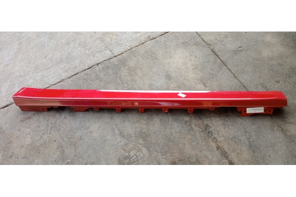 Recambio de faldon lateral para bmw serie 4 gran coupe (f36) 2.0 turbodiesel referencia OEM IAM   