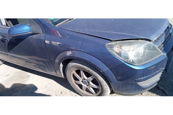 Recambio de aleta delantera derecha para opel astra h berlina 1.6 16v referencia OEM IAM   